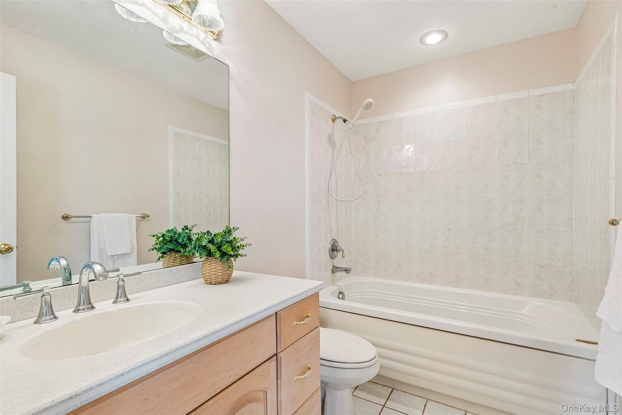 37 Linden Street Property Photo 22