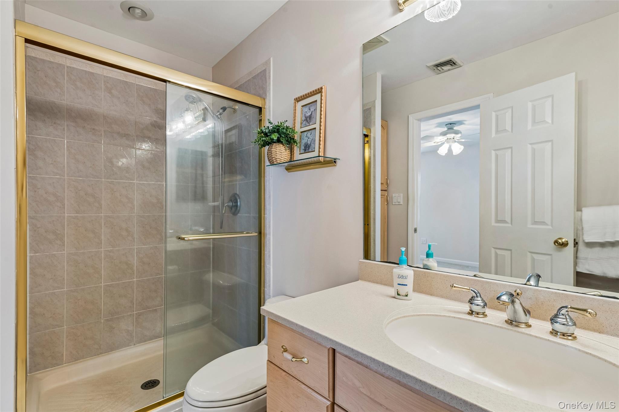 37 Linden Street Property Photo 26