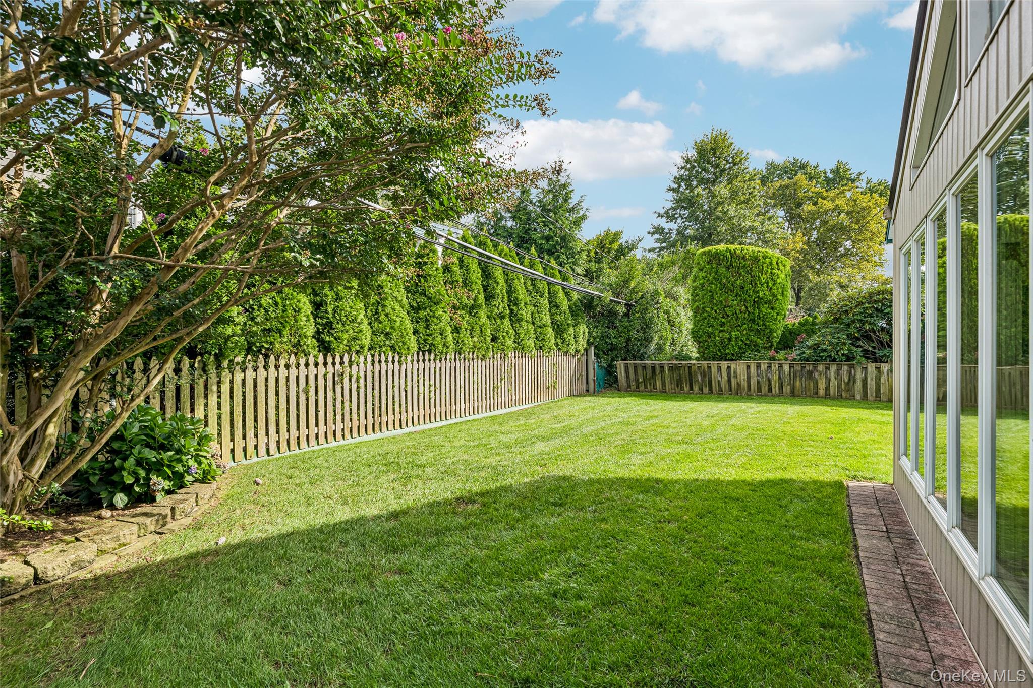37 Linden Street Property Photo 29