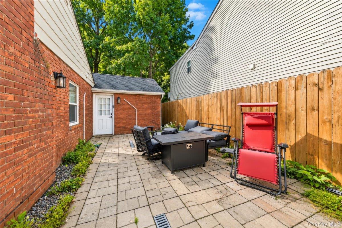19 Cottage Avenue Property Photo 17