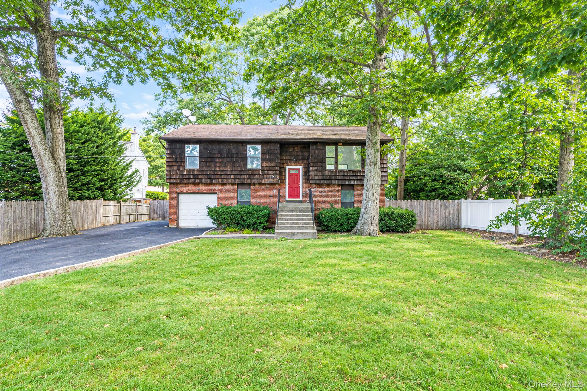 39 Pond Path Property Photo 1