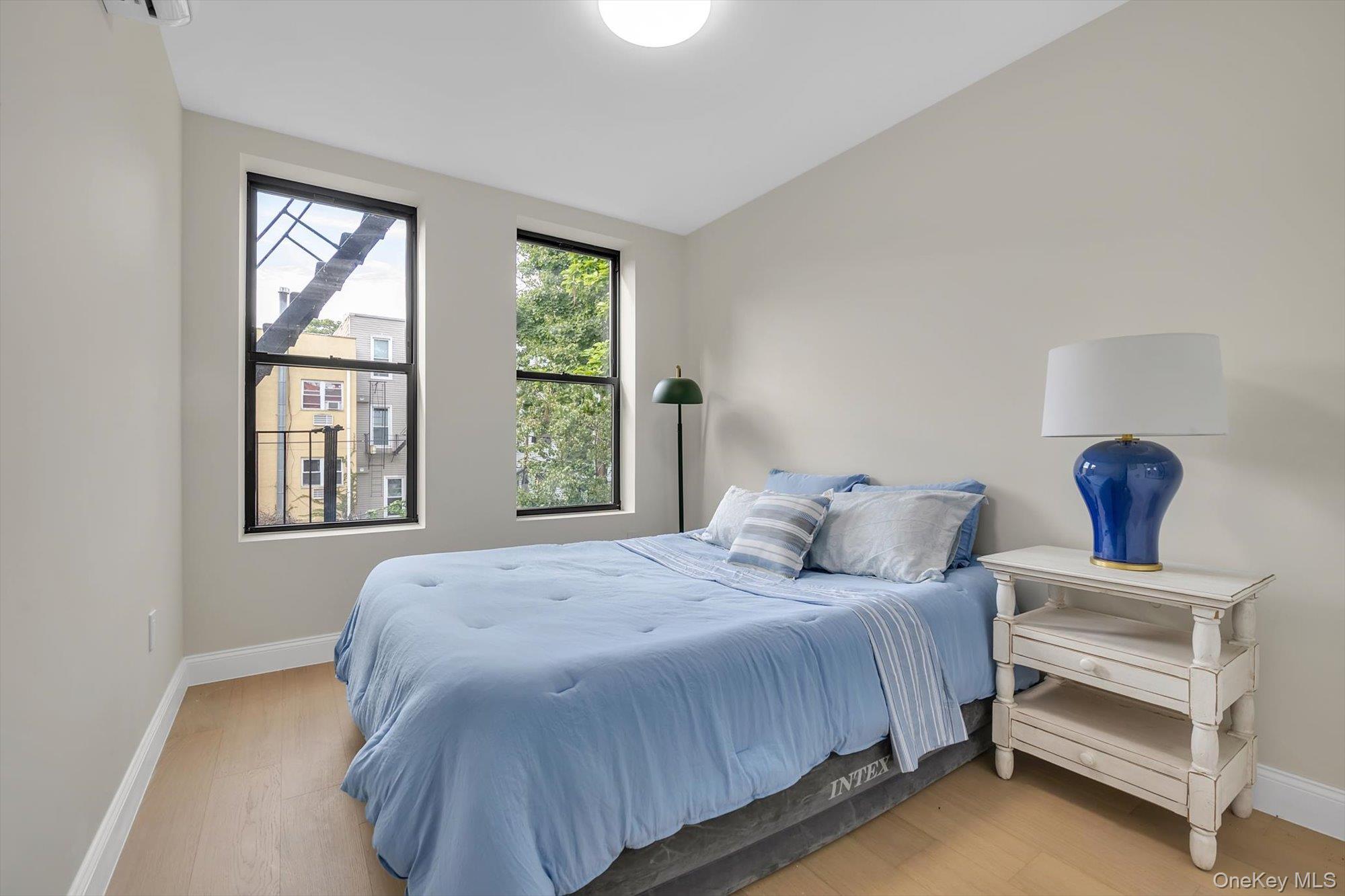 1045 Jefferson Avenue Property Photo 15