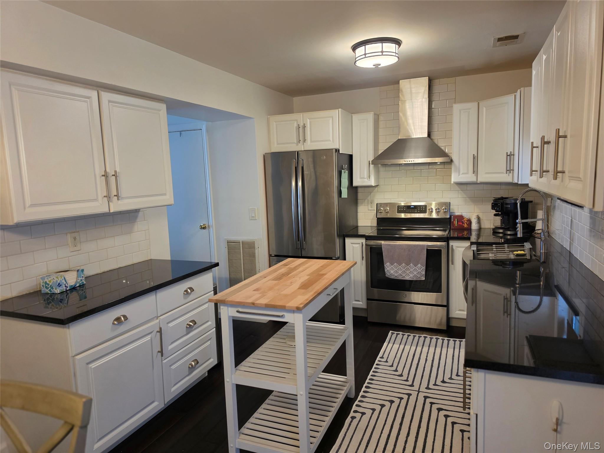 53 Hancock Commons Property Photo 10