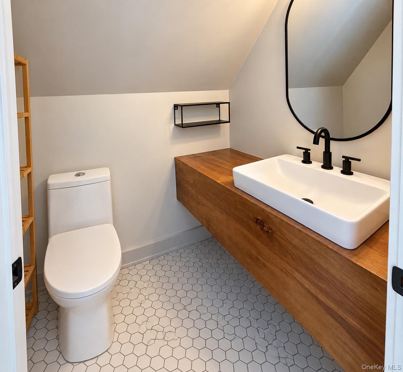169 Beekman Avenue 3 Property Photo 18