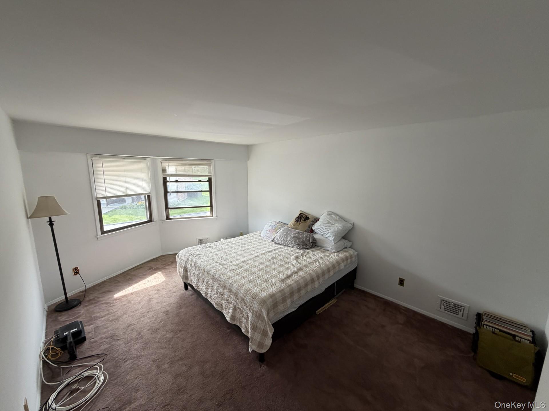 18l Hastings Court Property Photo 4