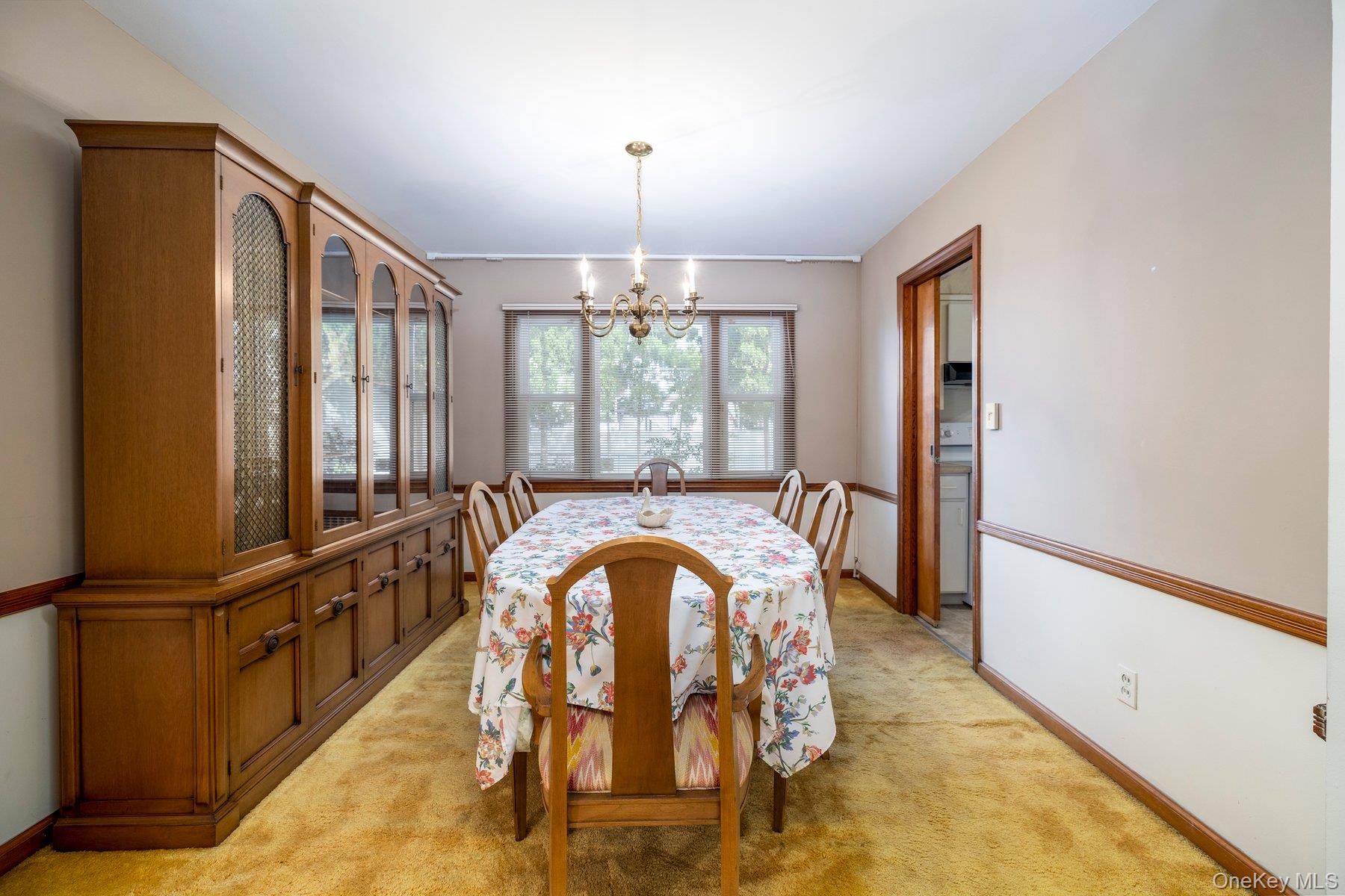 175 E Carpenter Street Property Photo 7
