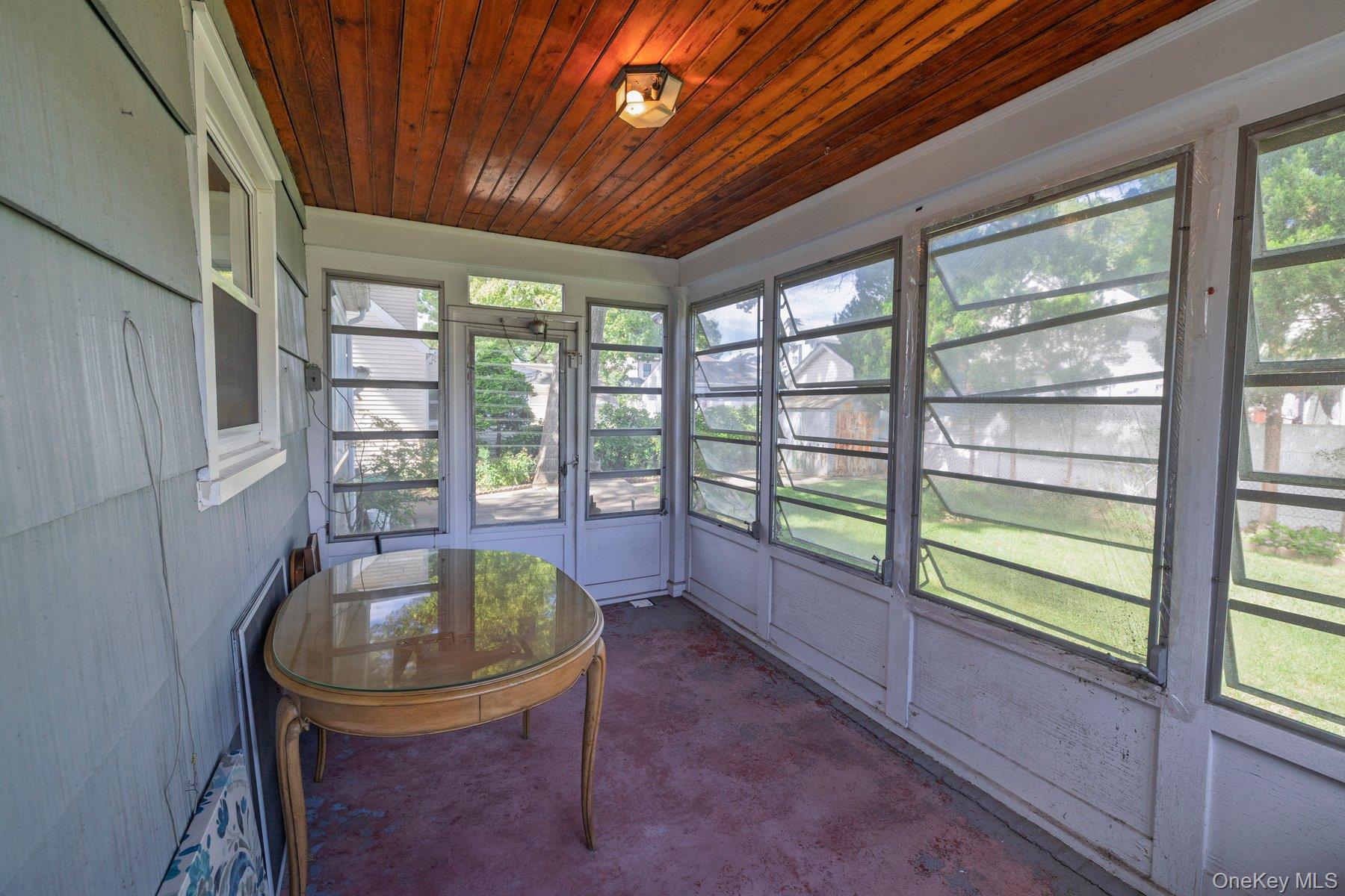 175 E Carpenter Street Property Photo 17