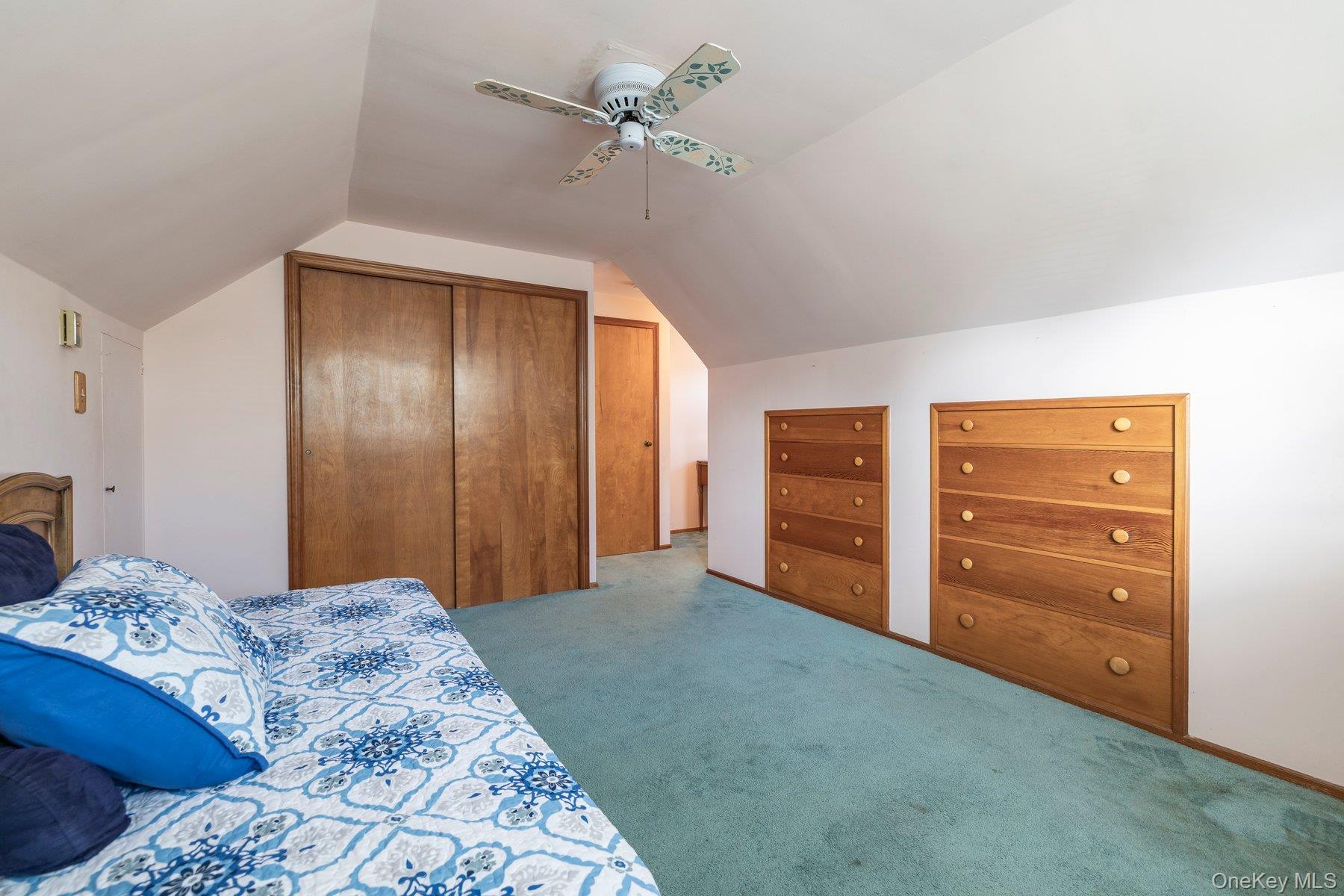 175 E Carpenter Street Property Photo 20