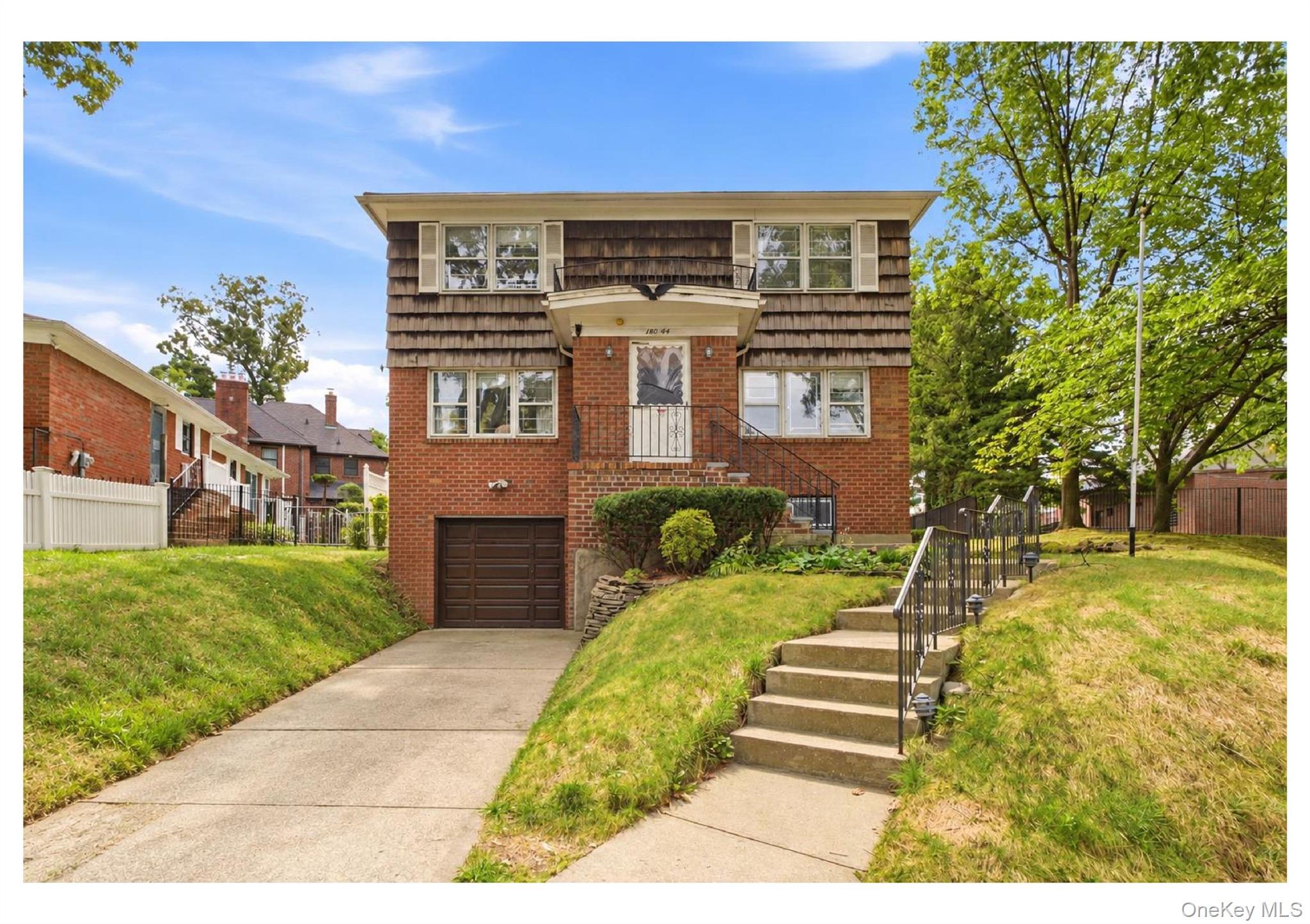 18044 Grand Central Parkway Property Photo 1