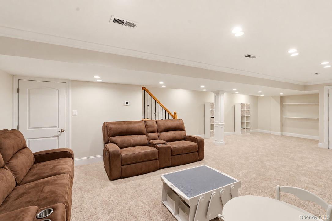 16 Belvedere Court Property Photo 32