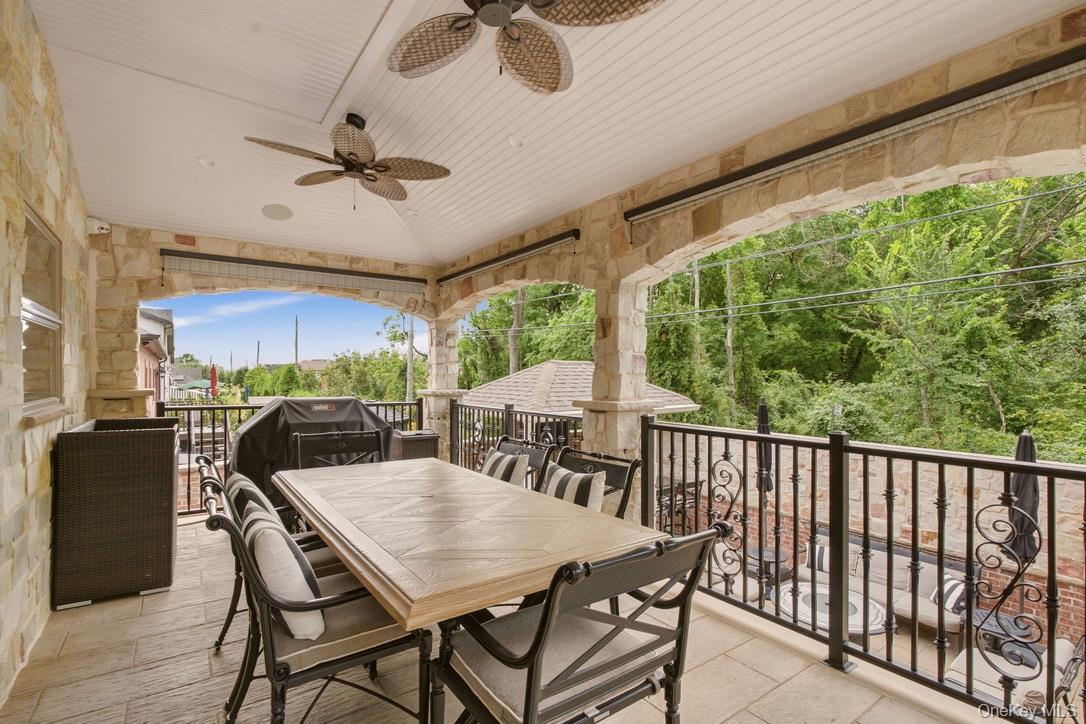 16 Belvedere Court Property Photo 35