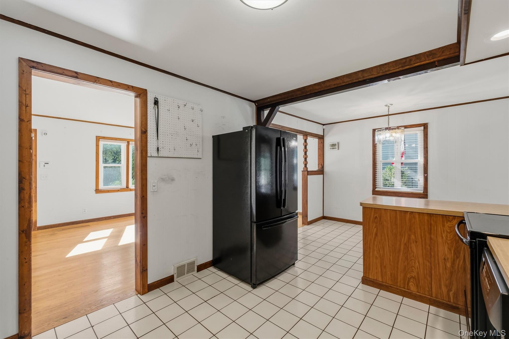 8 Claudia Lane Property Photo 9
