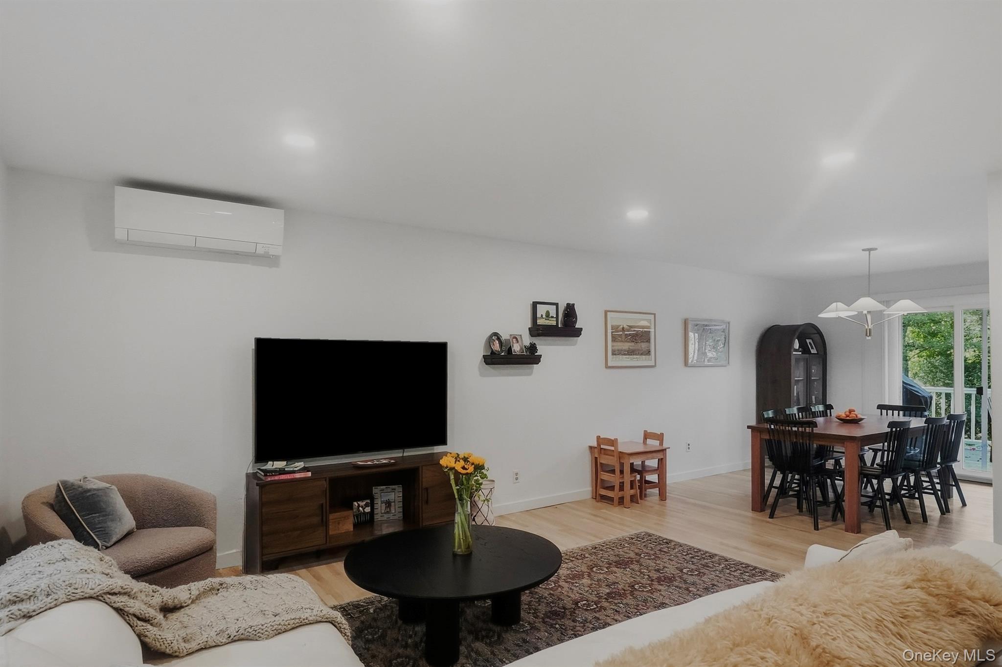 136 Hustis Road Property Photo 5