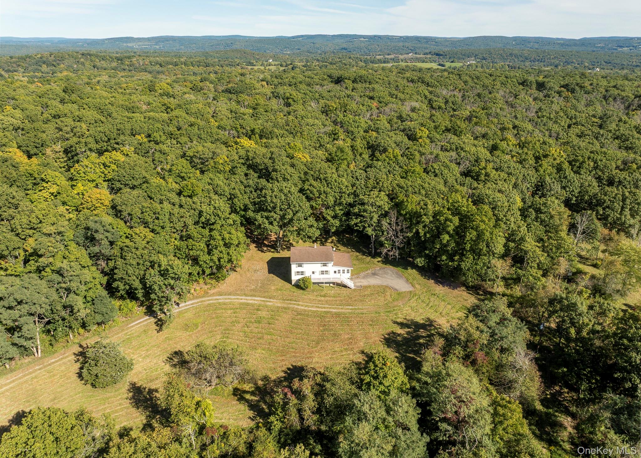 544 Willow Brook Road Property Photo 2