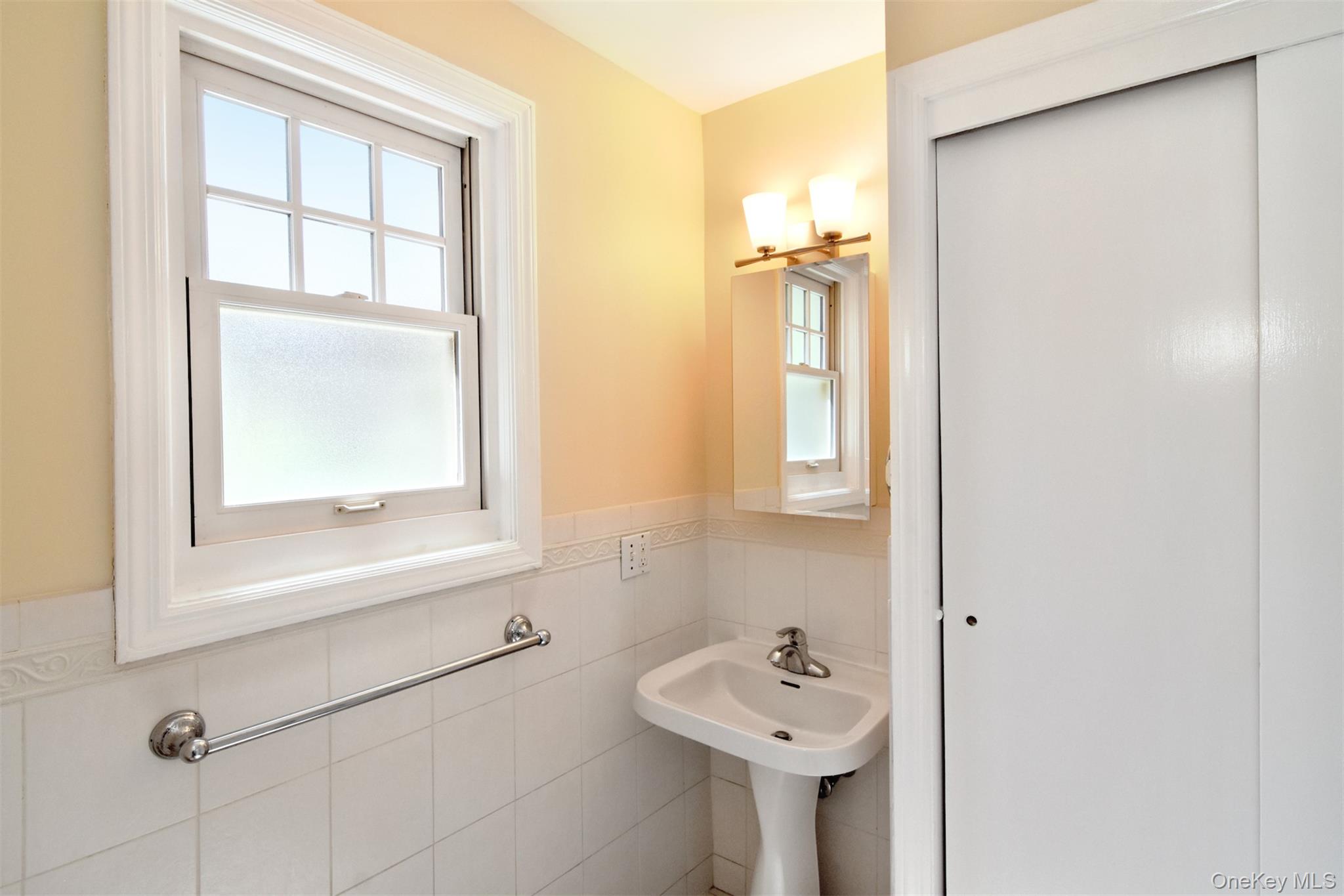 58 Young Avenue Property Photo 12