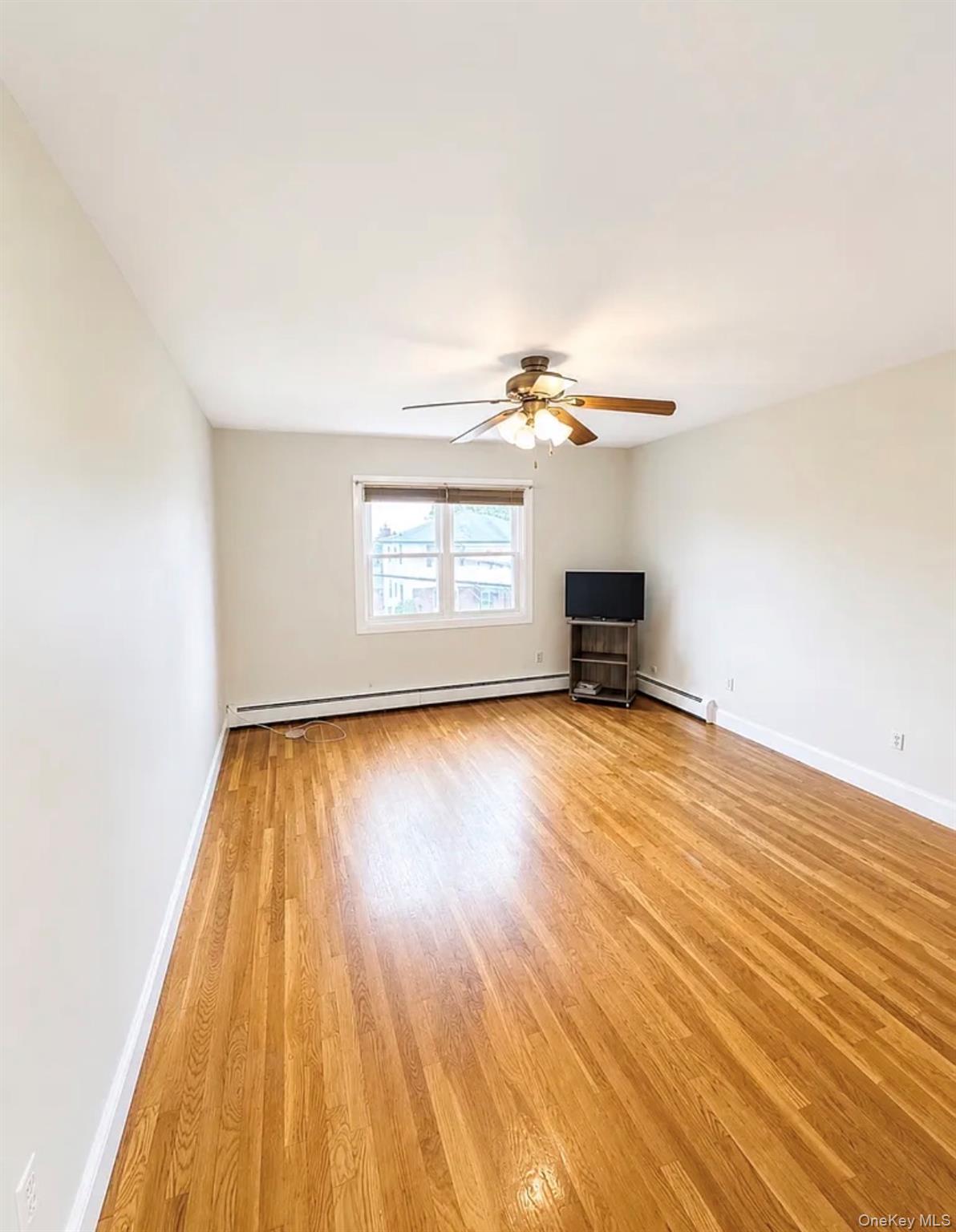 61 Mansion Avenue 2 Flr Property Photo 8