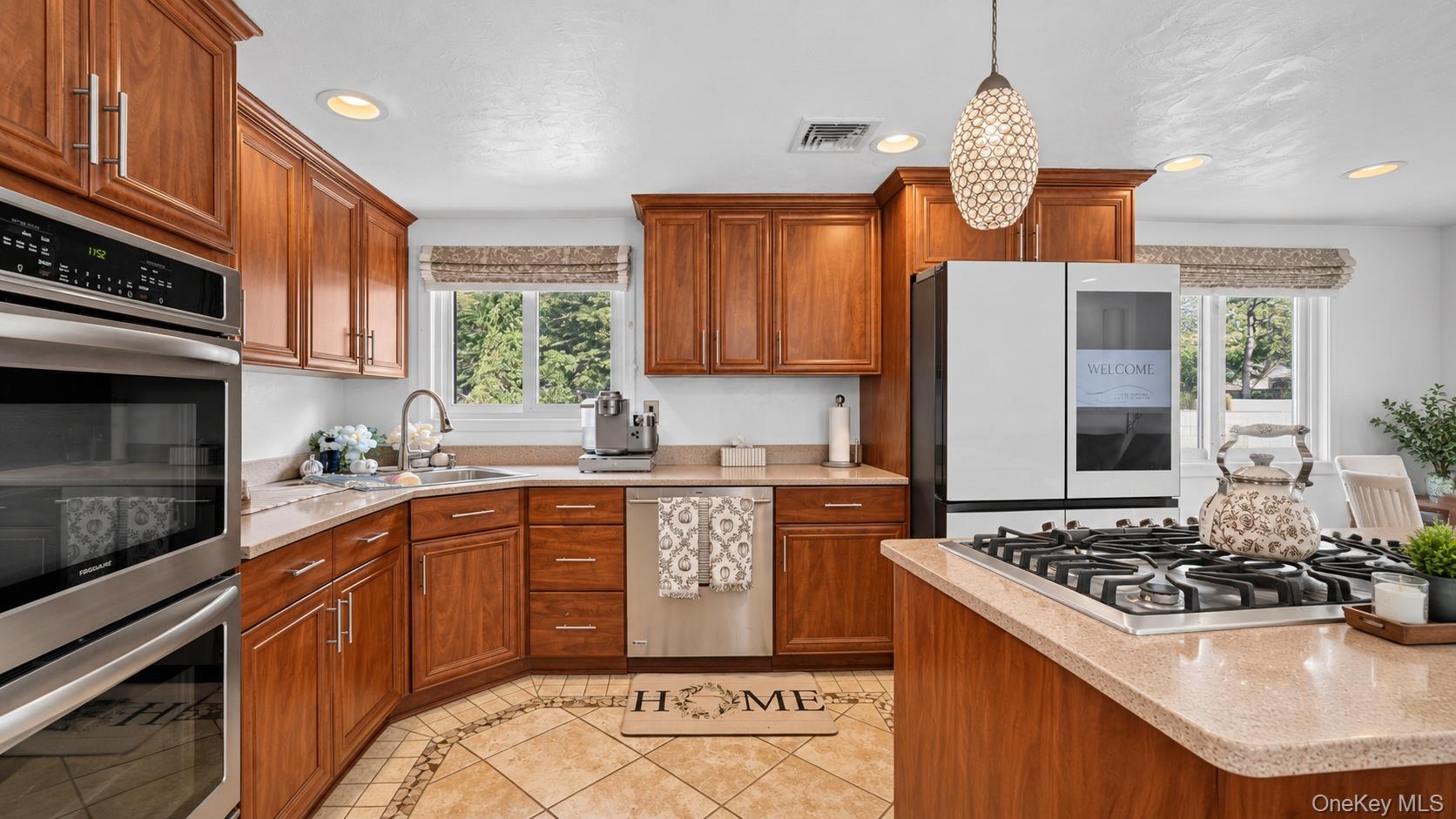 815 Expressway Drive Property Photo 13