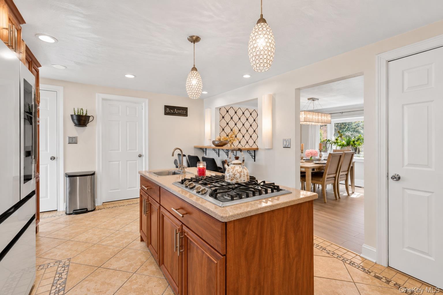 815 Expressway Drive Property Photo 16