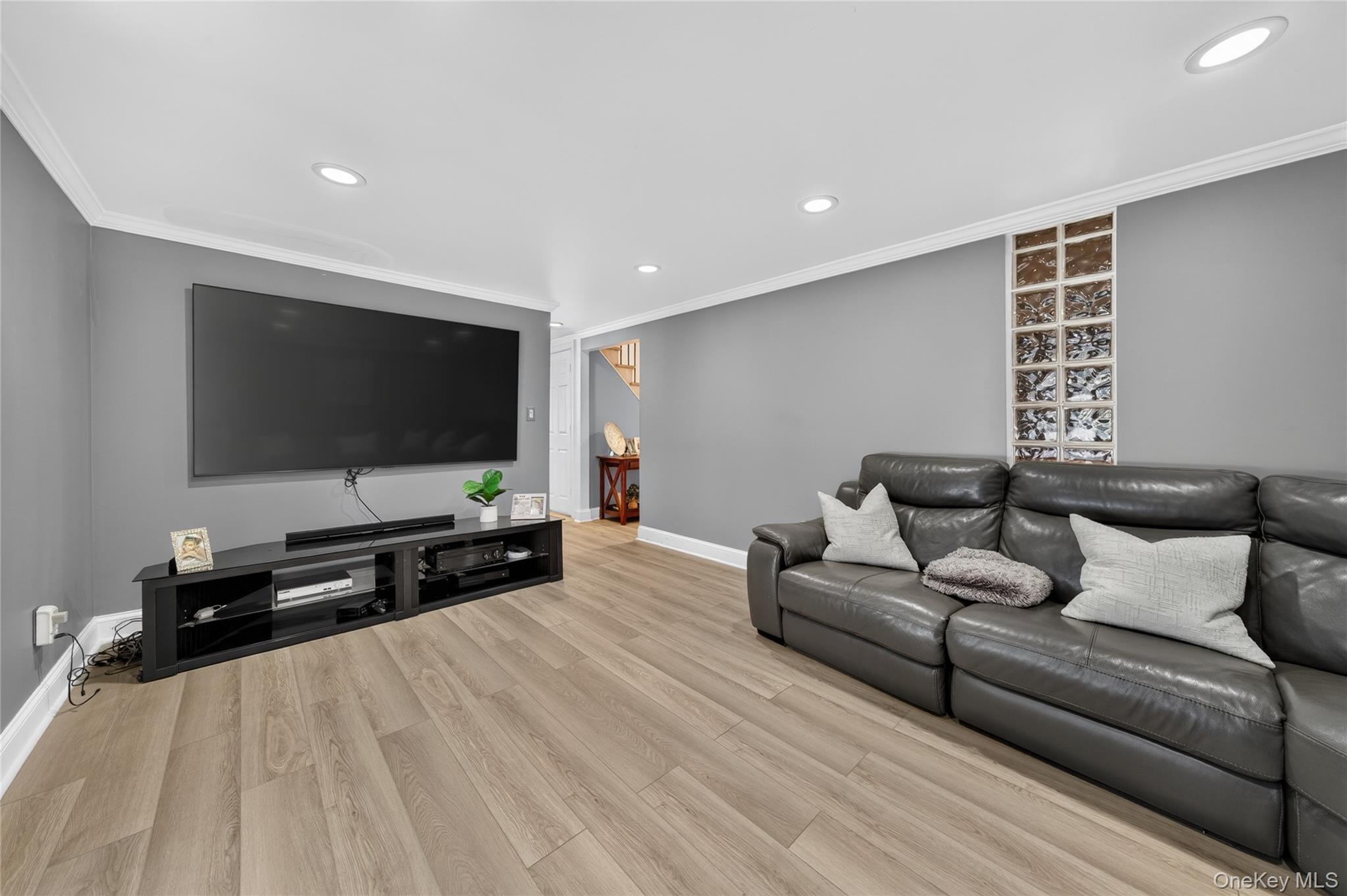815 Expressway Drive Property Photo 22