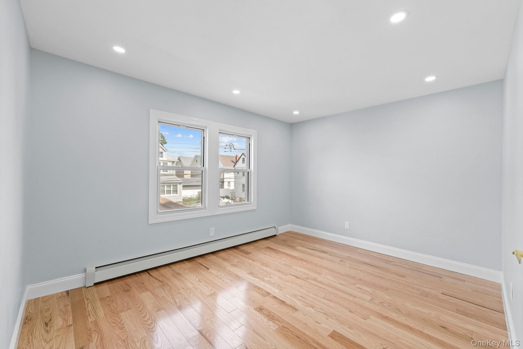 10928 143rd Street Property Photo 8