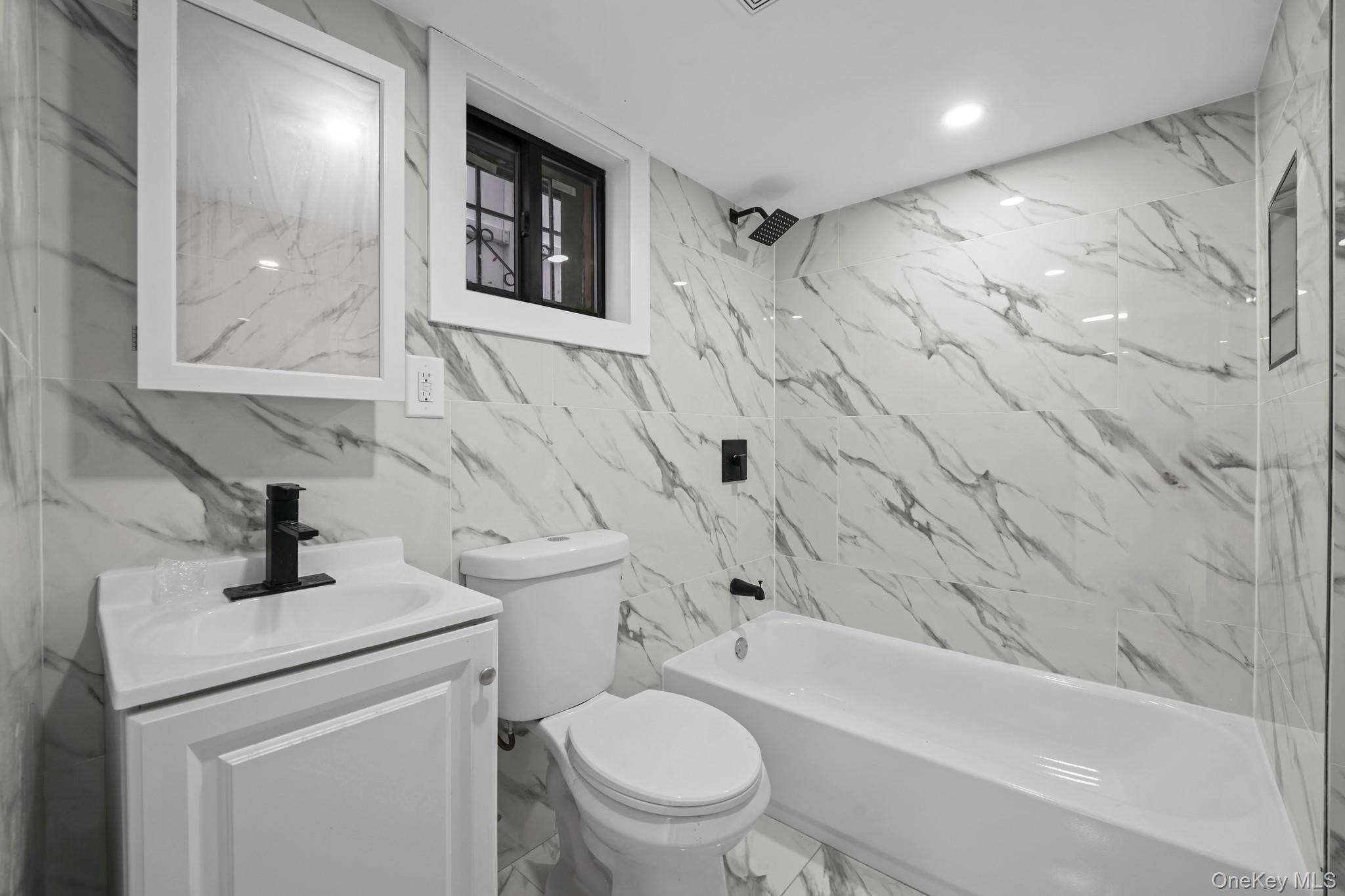 338 Thieriot Avenue Property Photo 10