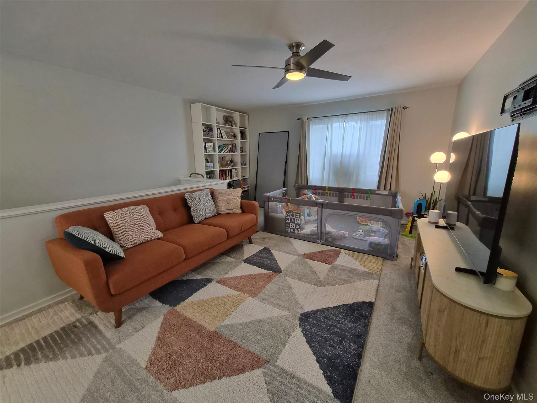 227-08 Hillside Avenue Upper Property Photo 7