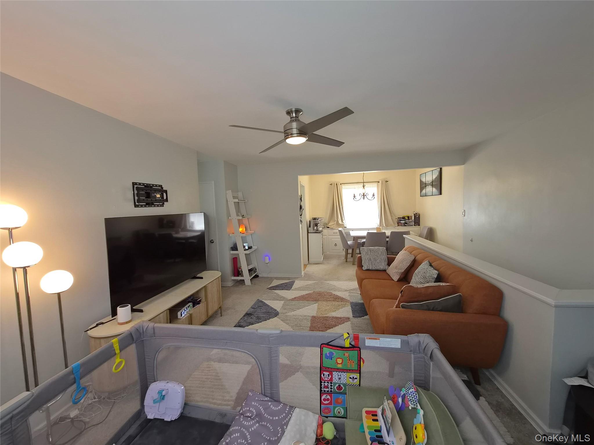 227-08 Hillside Avenue Upper Property Photo 11