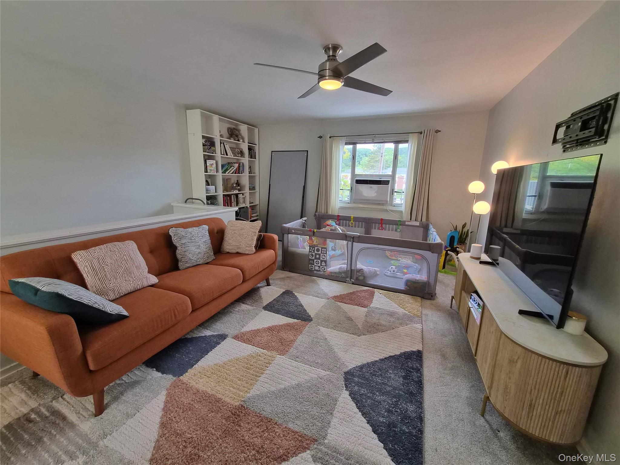 227-08 Hillside Avenue Upper Property Photo 13