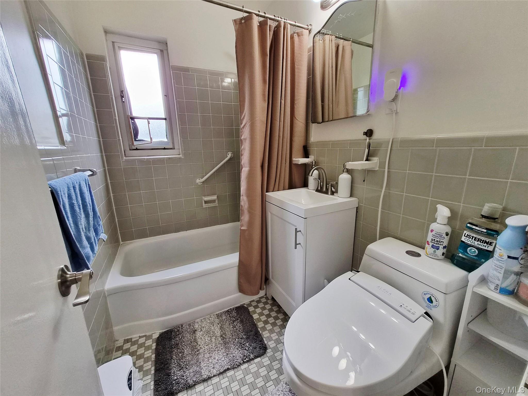 227-08 Hillside Avenue Upper Property Photo 30