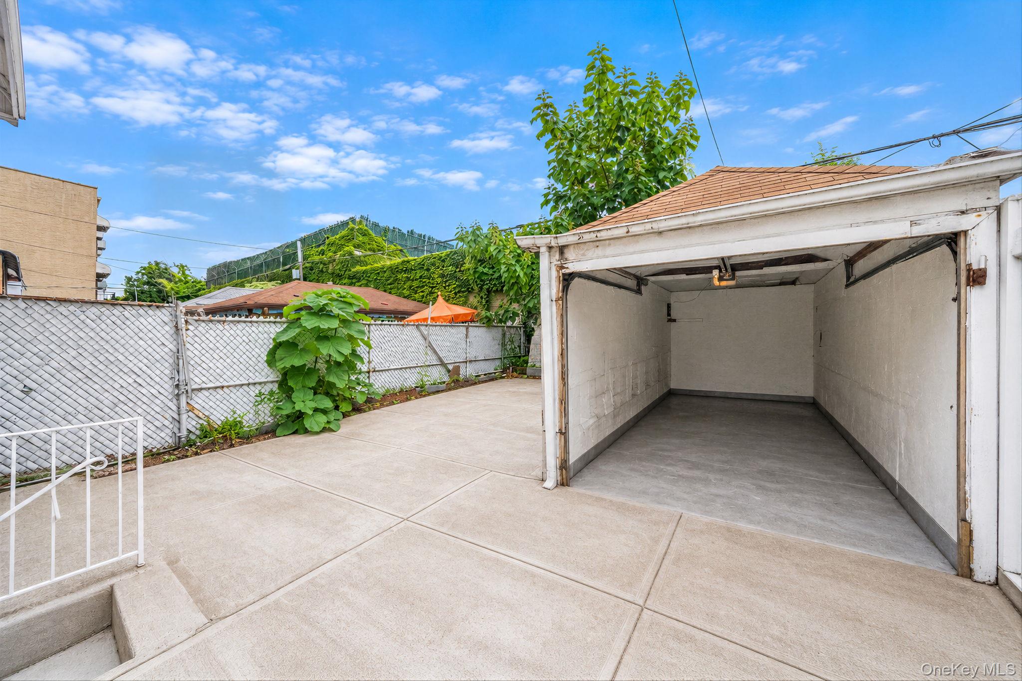 53 E 59th Street Property Photo 15