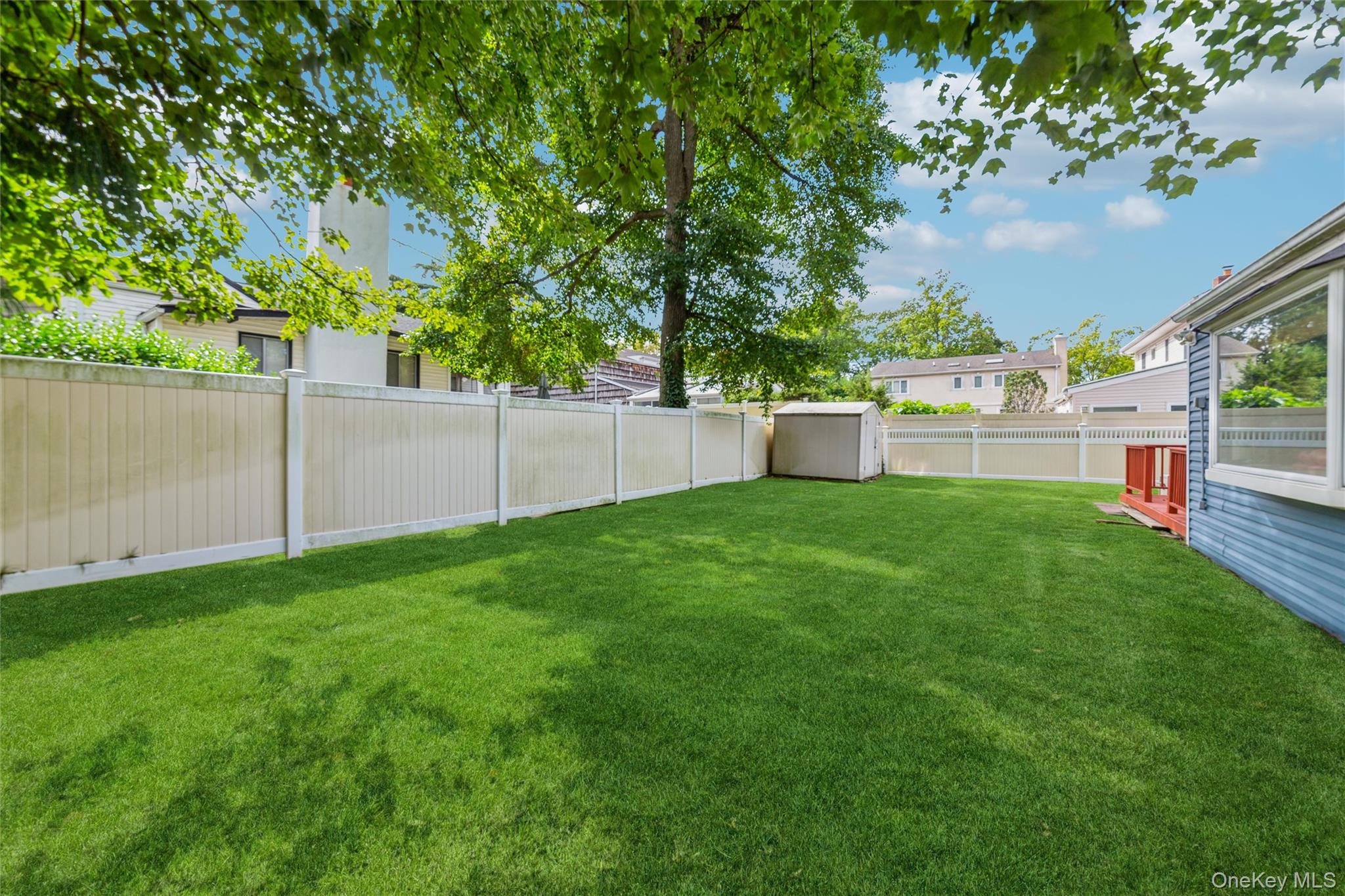 1423 Sturl Avenue Property Photo 8
