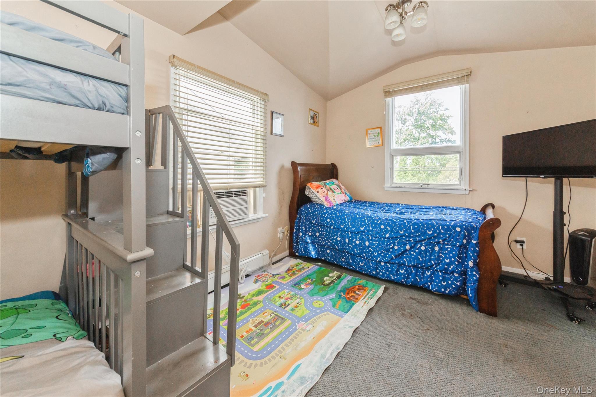 1423 Sturl Avenue Property Photo 20