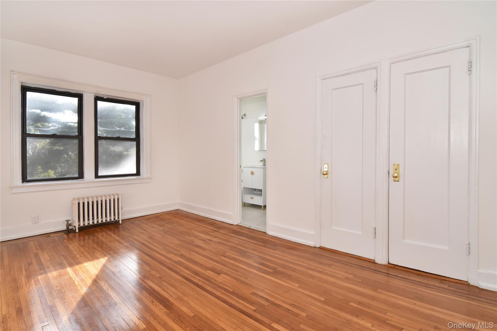 590 E 3rd Street 4c Property Photo 12