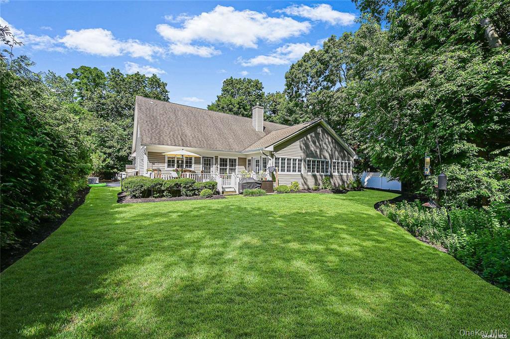828 Pondview Road Property Photo 3