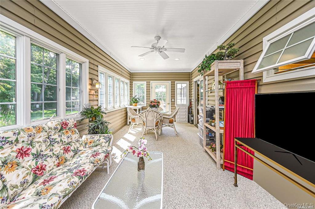 828 Pondview Road Property Photo 15