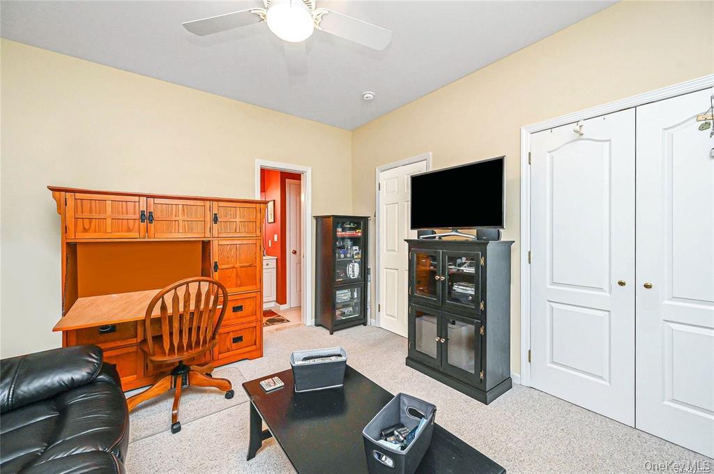 828 Pondview Road Property Photo 24
