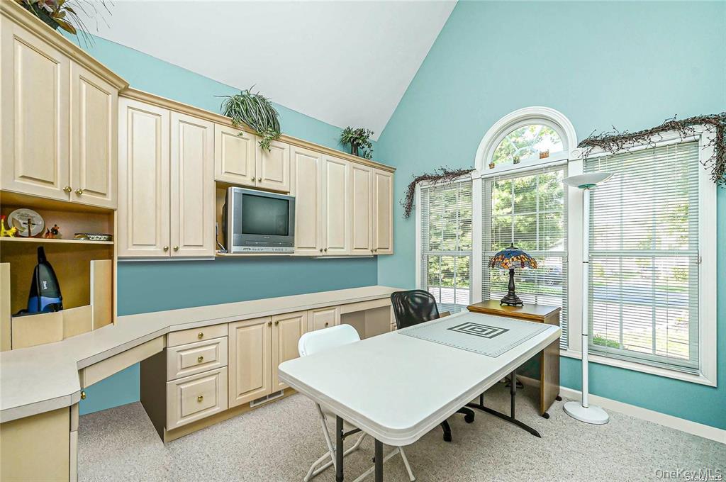 828 Pondview Road Property Photo 25
