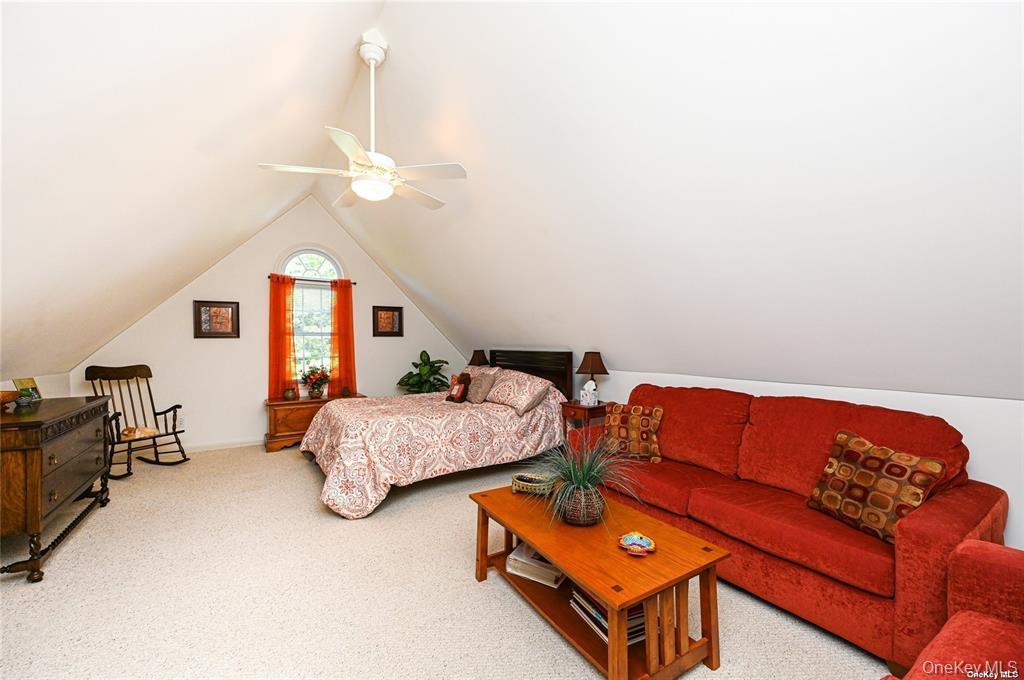 828 Pondview Road Property Photo 28