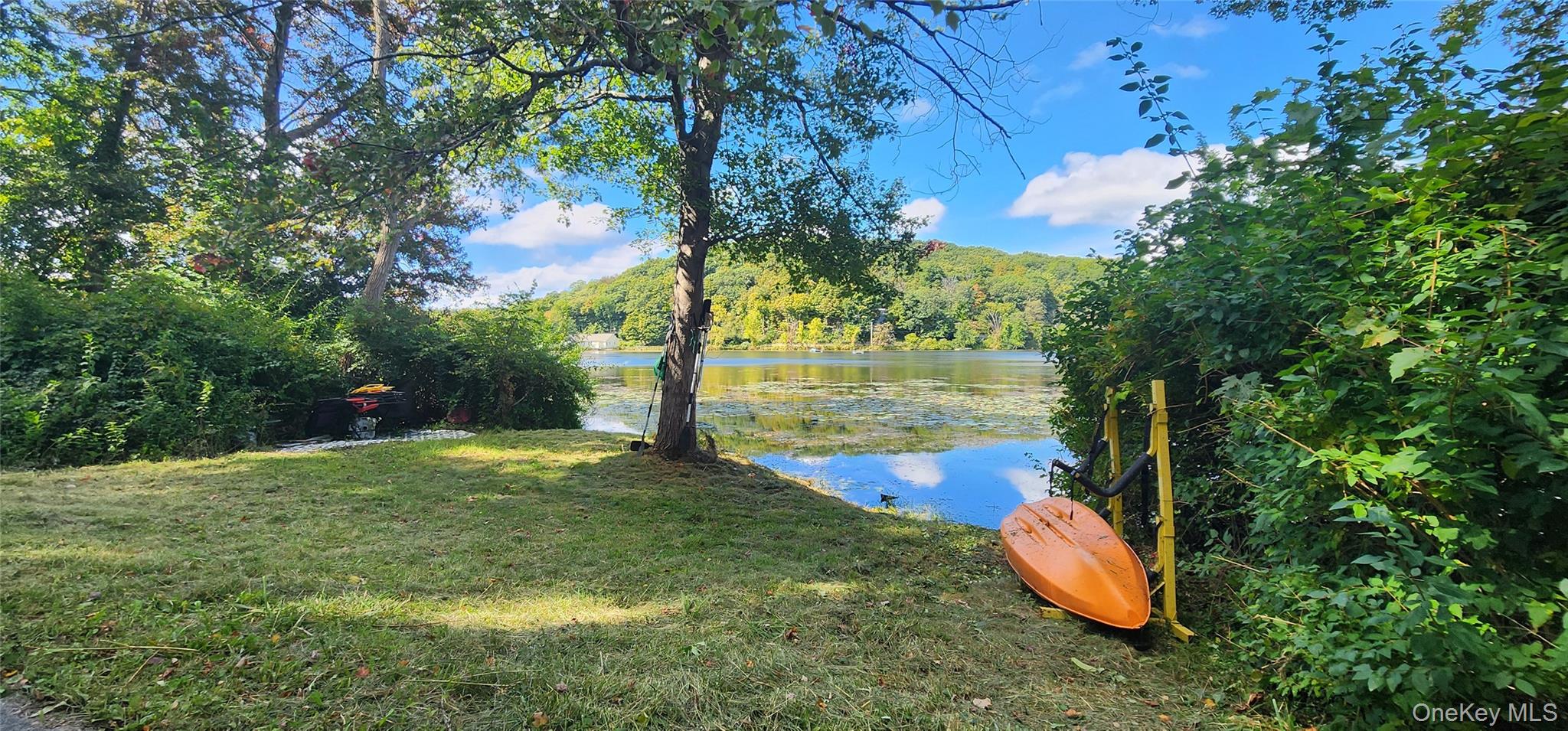 752 Hunns Lake Road Property Photo 2