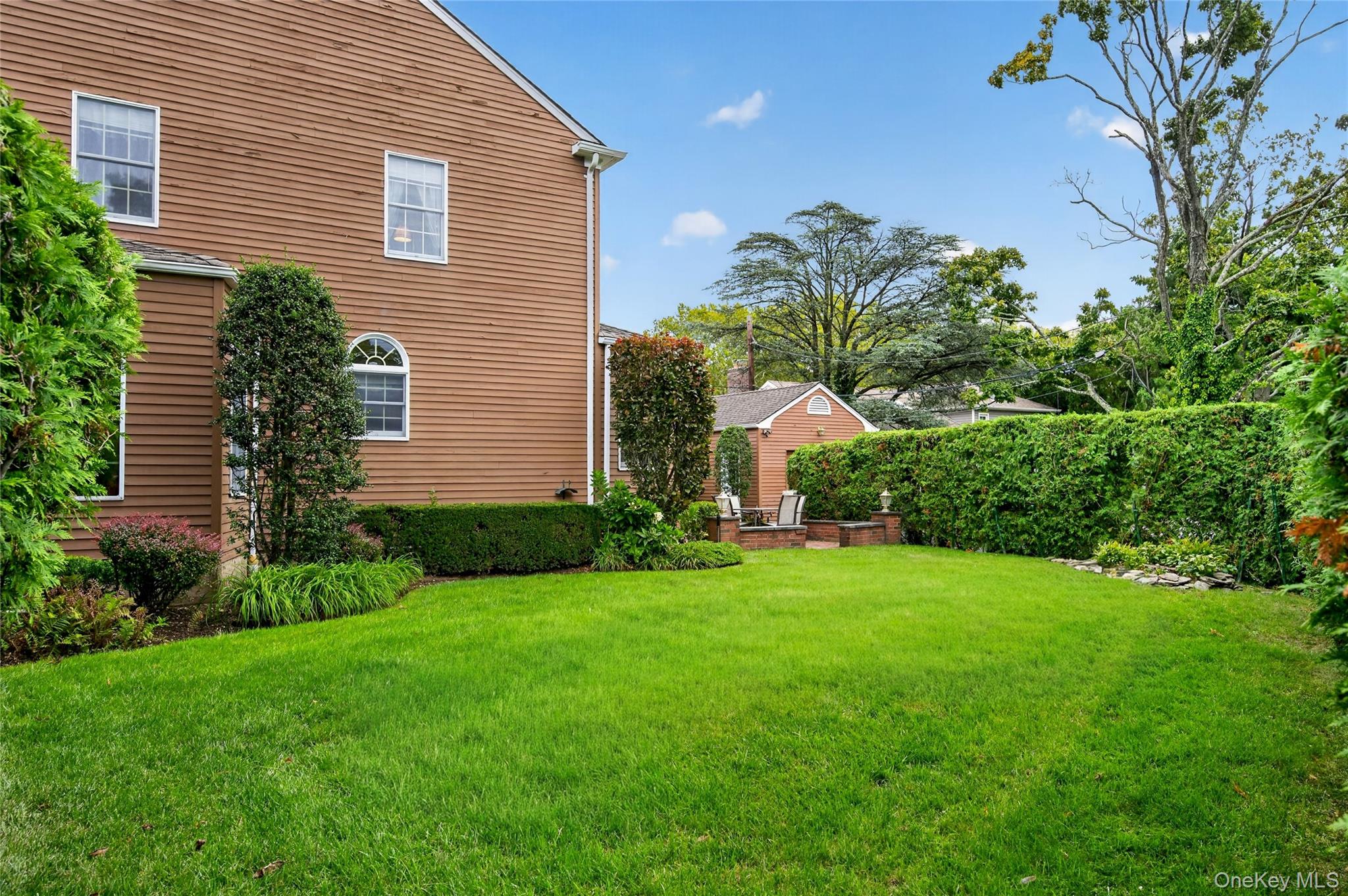 2 Garden Street Property Photo 30