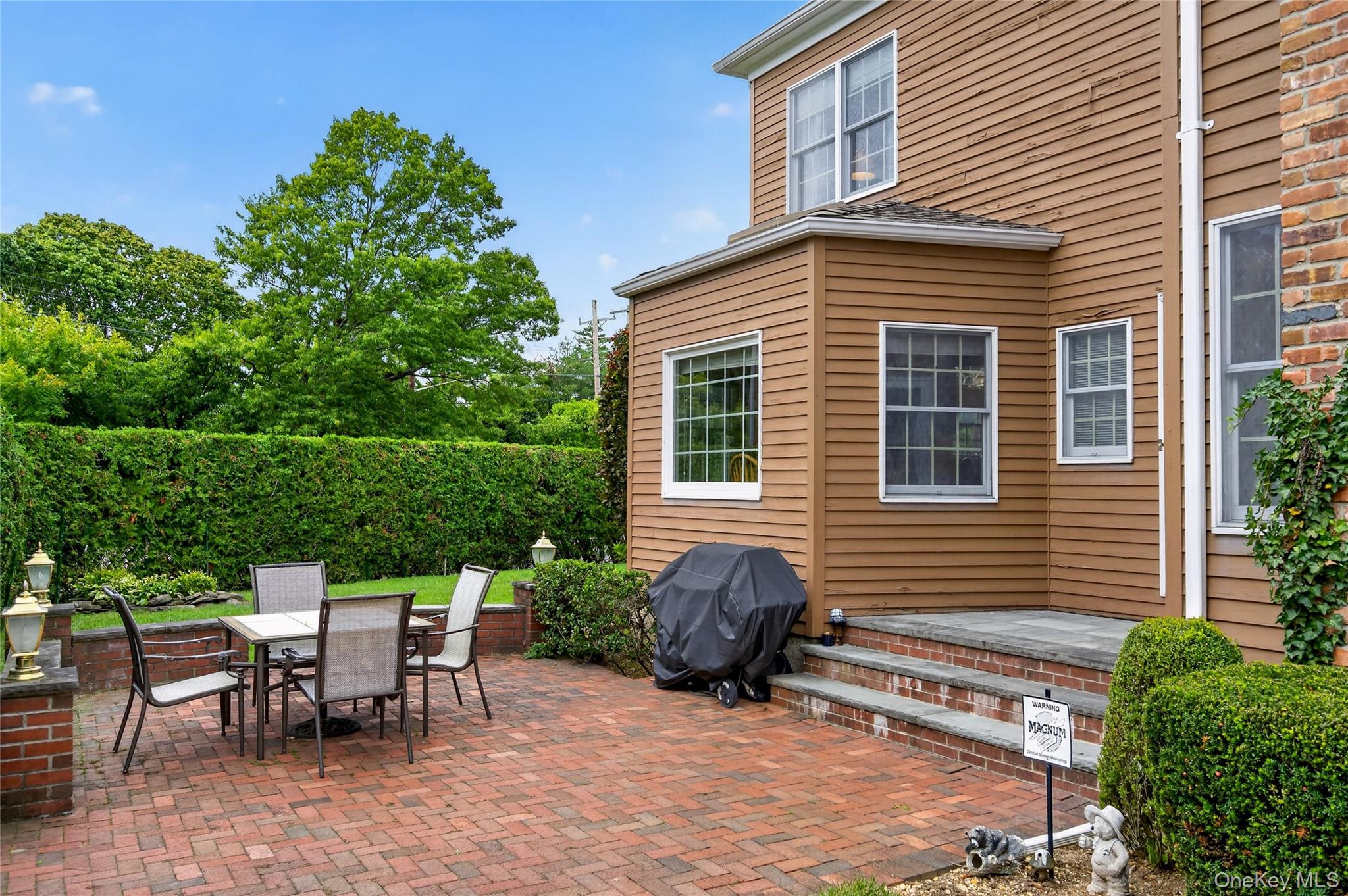 2 Garden Street Property Photo 31