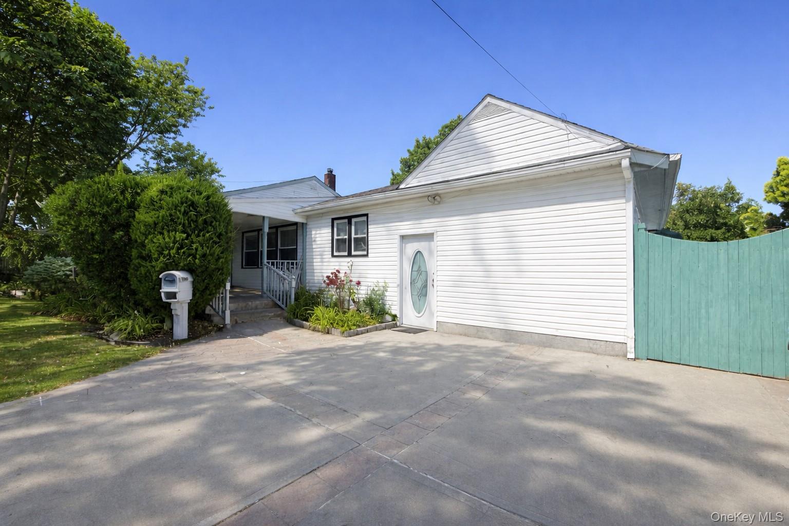 1327 Brooklyn Boulevard Property Photo 2