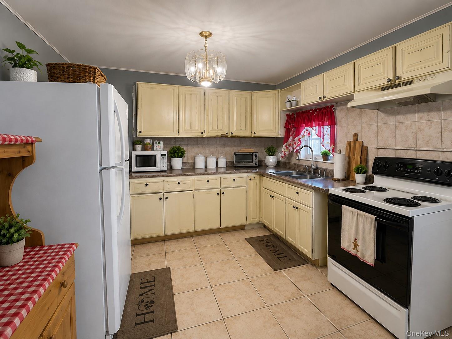 1327 Brooklyn Boulevard Property Photo 14