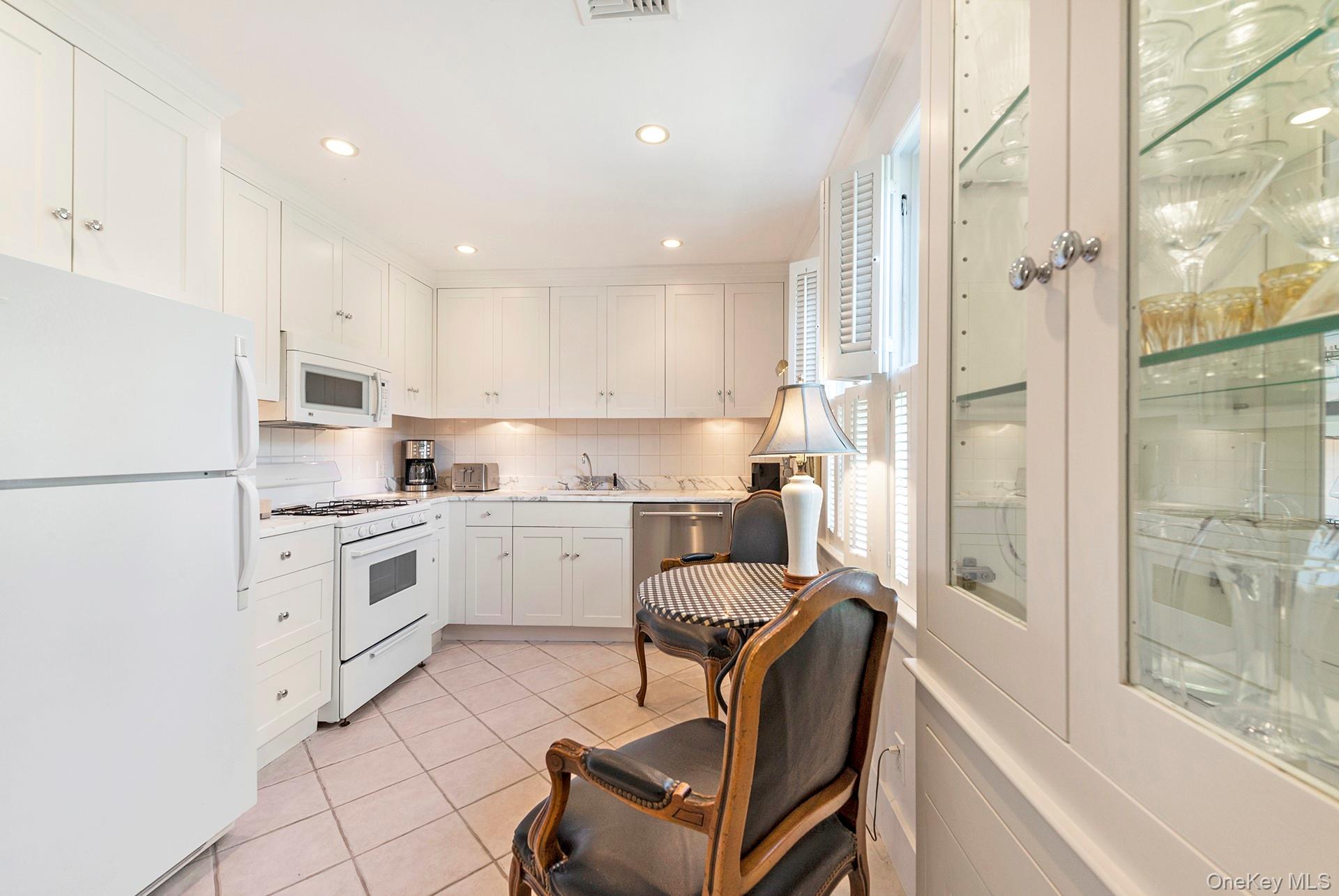 99 Egypt Lane Property Photo 7