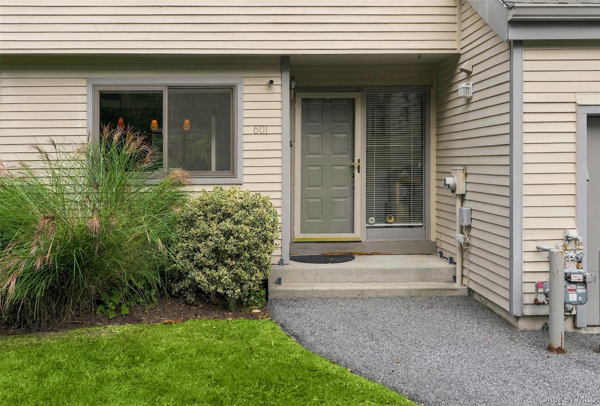 601 Hunters Run Property Photo 2