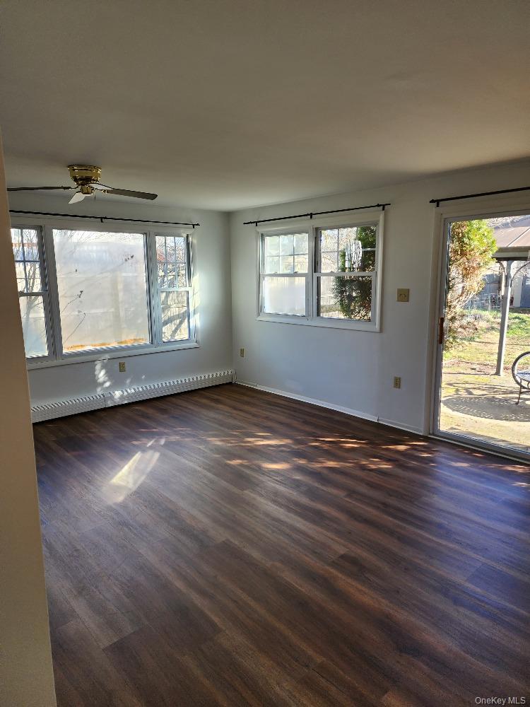 16 Harbor Hill Court Property Photo 6