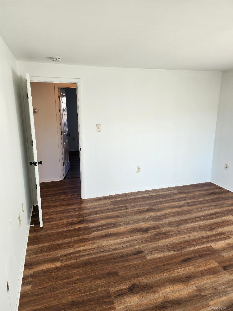 16 Harbor Hill Court Property Photo 16