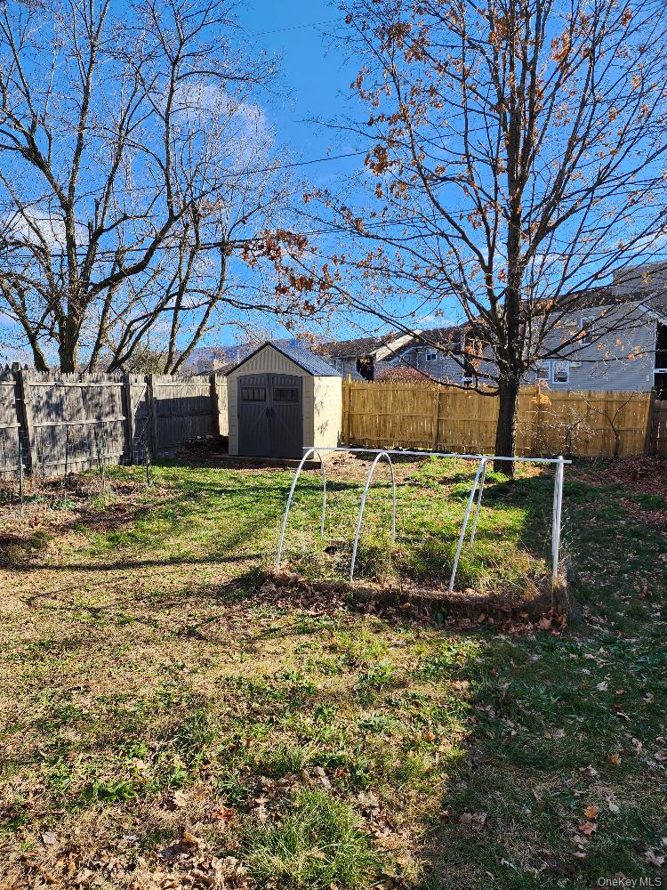16 Harbor Hill Court Property Photo 26