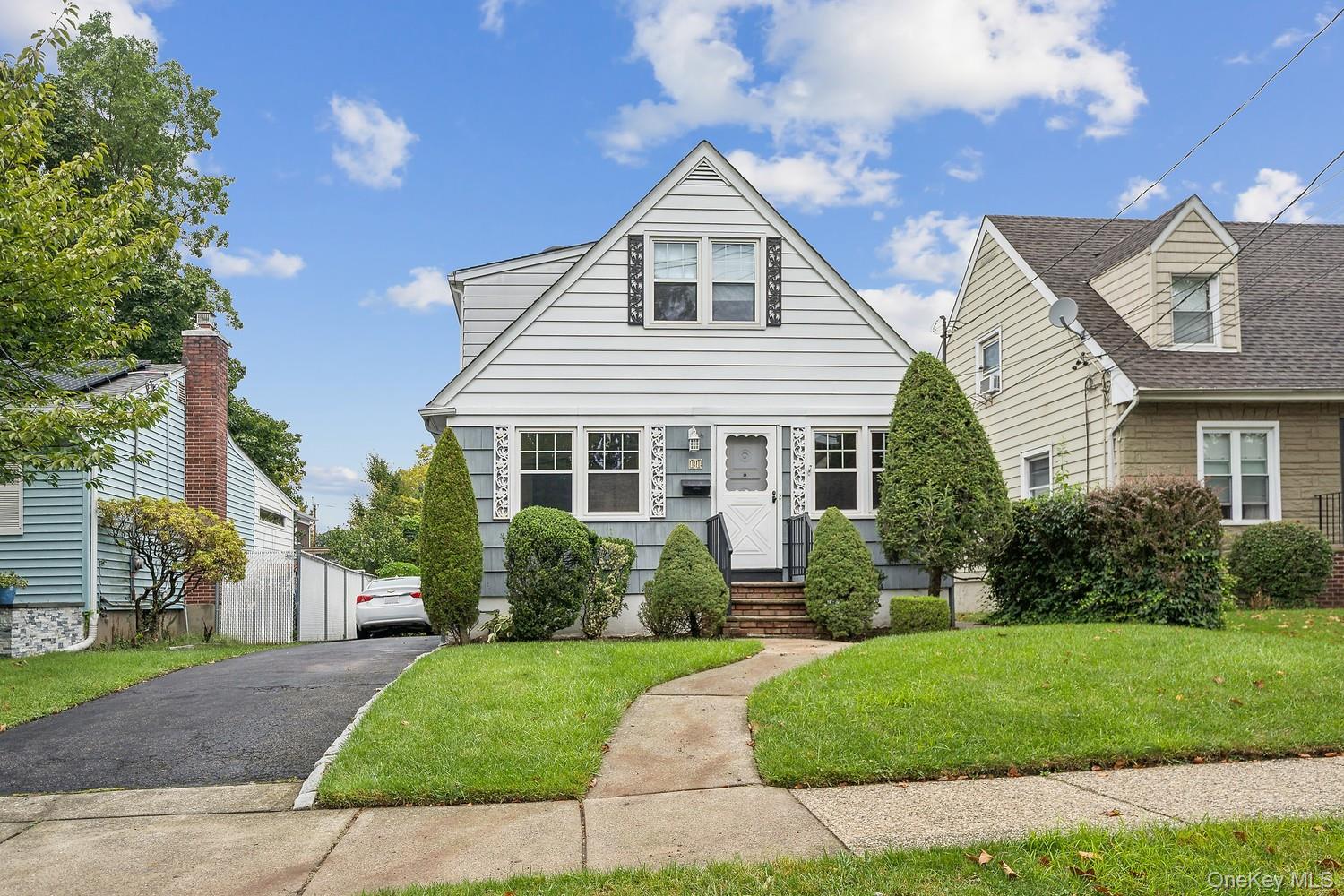 41 Margaretta Court Property Photo 1