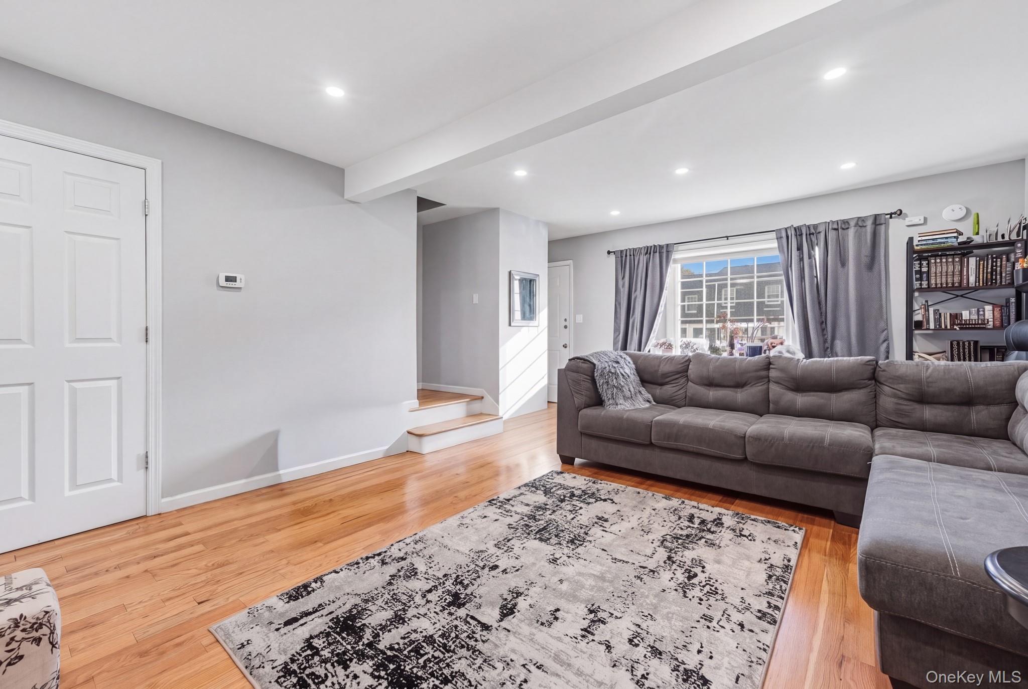 42 Gladys Drive Property Photo 3